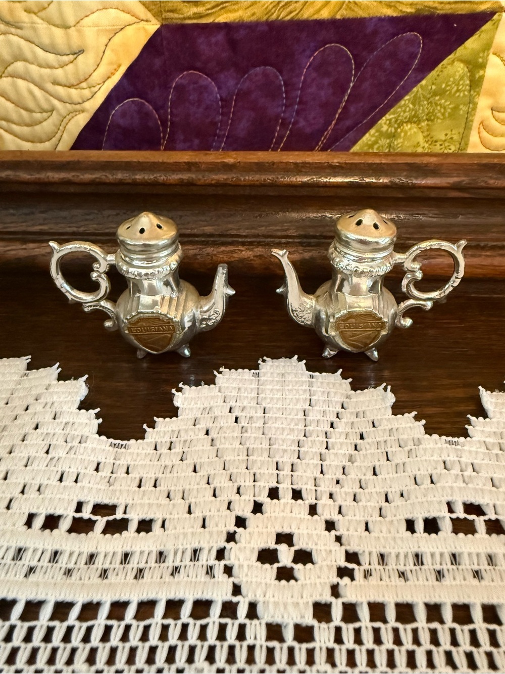 Vtg Silver Tone Miniature Teapot Set Salt & Pepper Shakers - Louisiana Souvenir